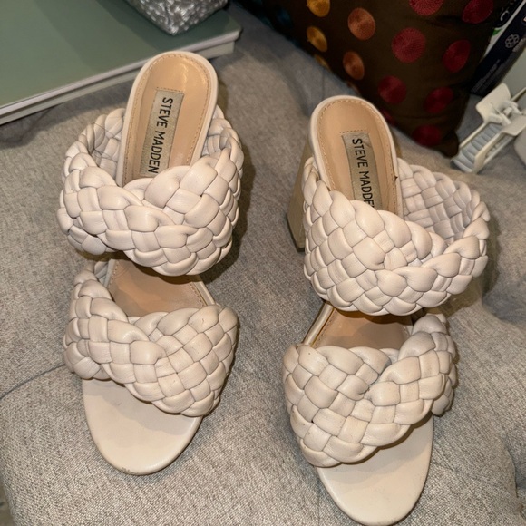 STEVE MADDEN Twisted Bone Mule Heel !!! - Picture 3 of 7